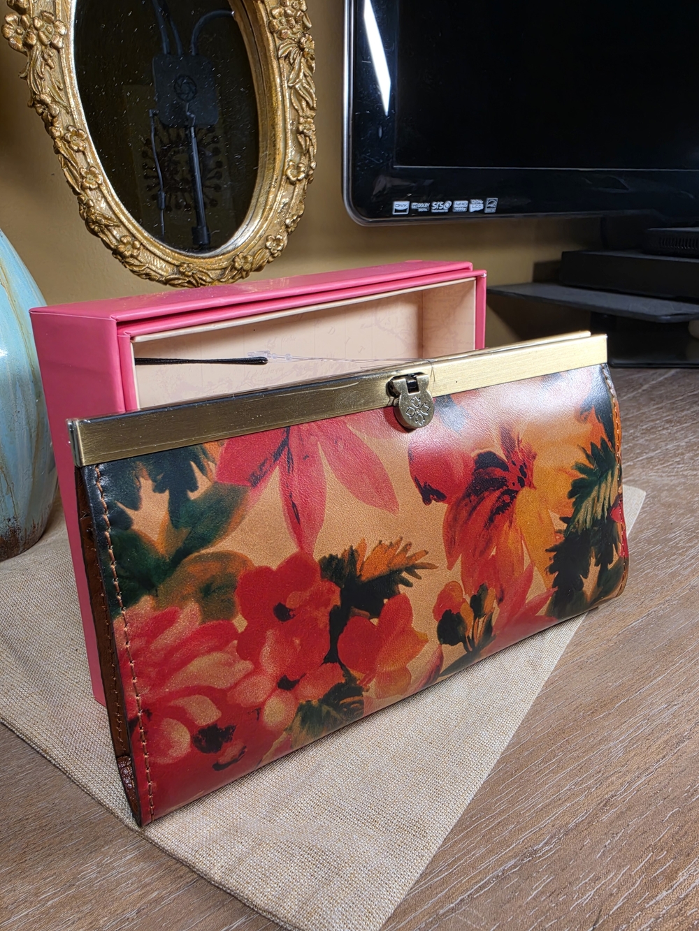 Patricia Nash Cauchy Leather Floral Metal-Frame Clutch Wallet NWT/NIB! ($130)